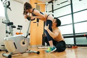 Xin người chồng đi tập gym, bà xã cắm sừng với anh pt