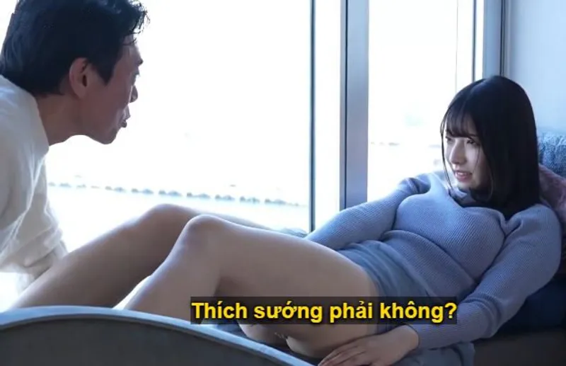 Cuộc chạm trán giữa ông chú và cô minh tinh trẻ mới nổi tại nhà nghỉ sang trọng